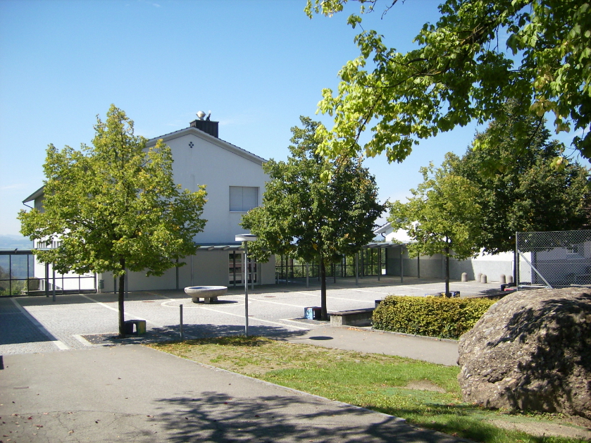 Schulhaus Linde